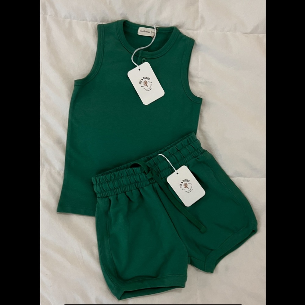 NWT Fin and Vince Set